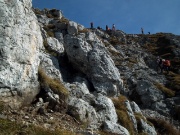 84 in alto il punto di incrocio col sentiero Cresta Cermenati